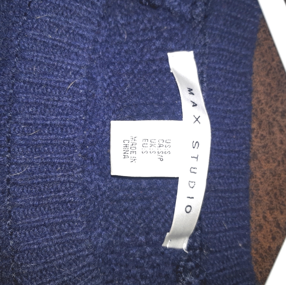 Cable knit sweater - Picture 3 of 4